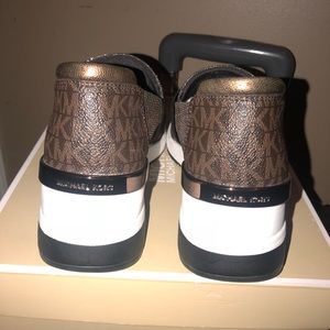 Michae Kors shoes size 8